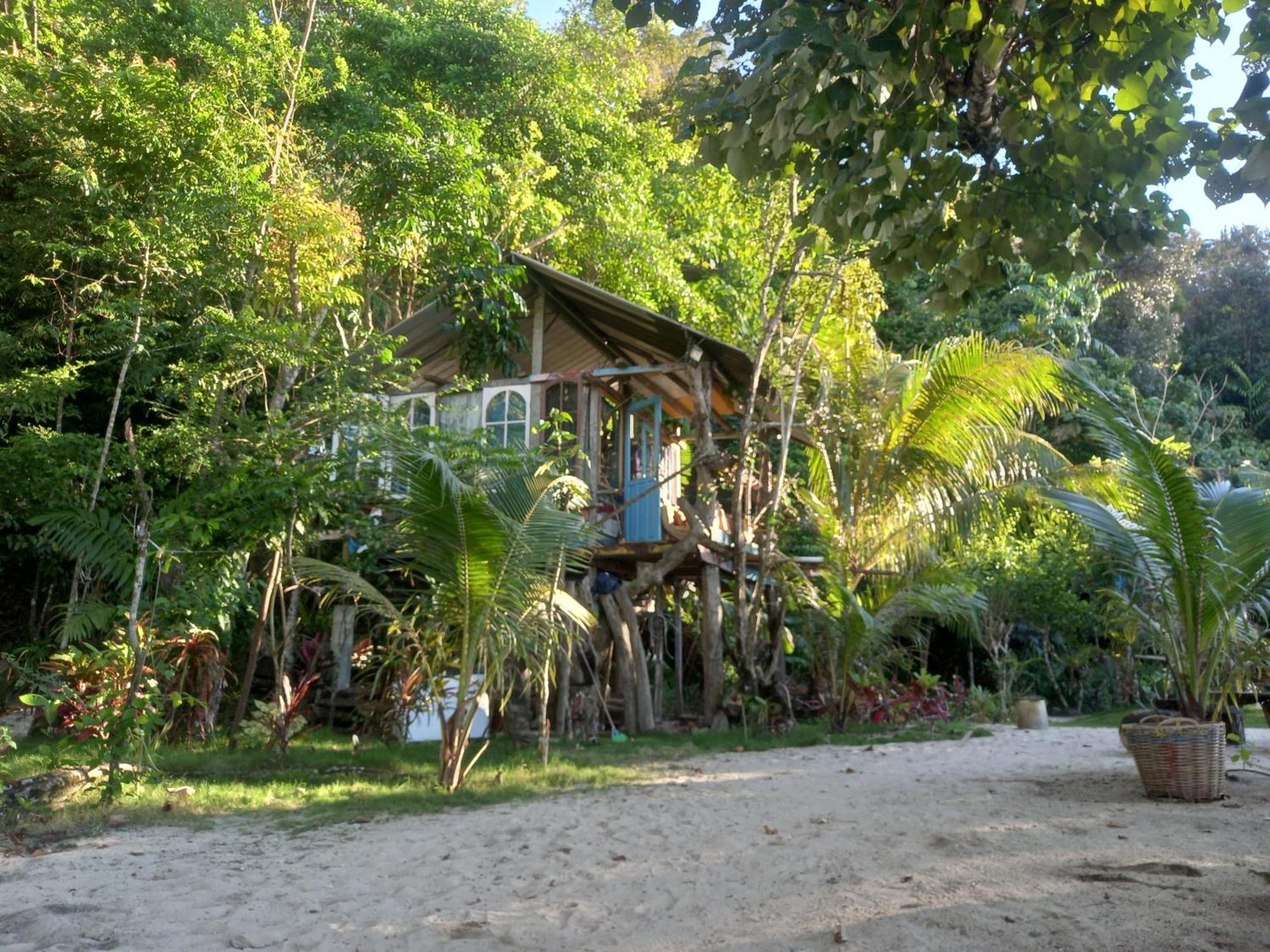 Sumatra Ecolodge Sungaipisang Номер фото